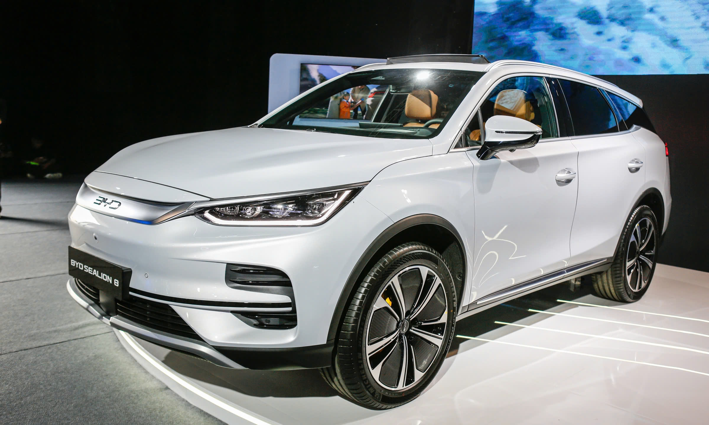 BYD SEALION 8 - Image 3
